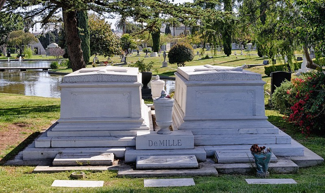 Freemason Cecil B. DeMille’s grave in Los Angeles