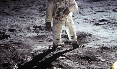 Apollo astronaut landing 41162