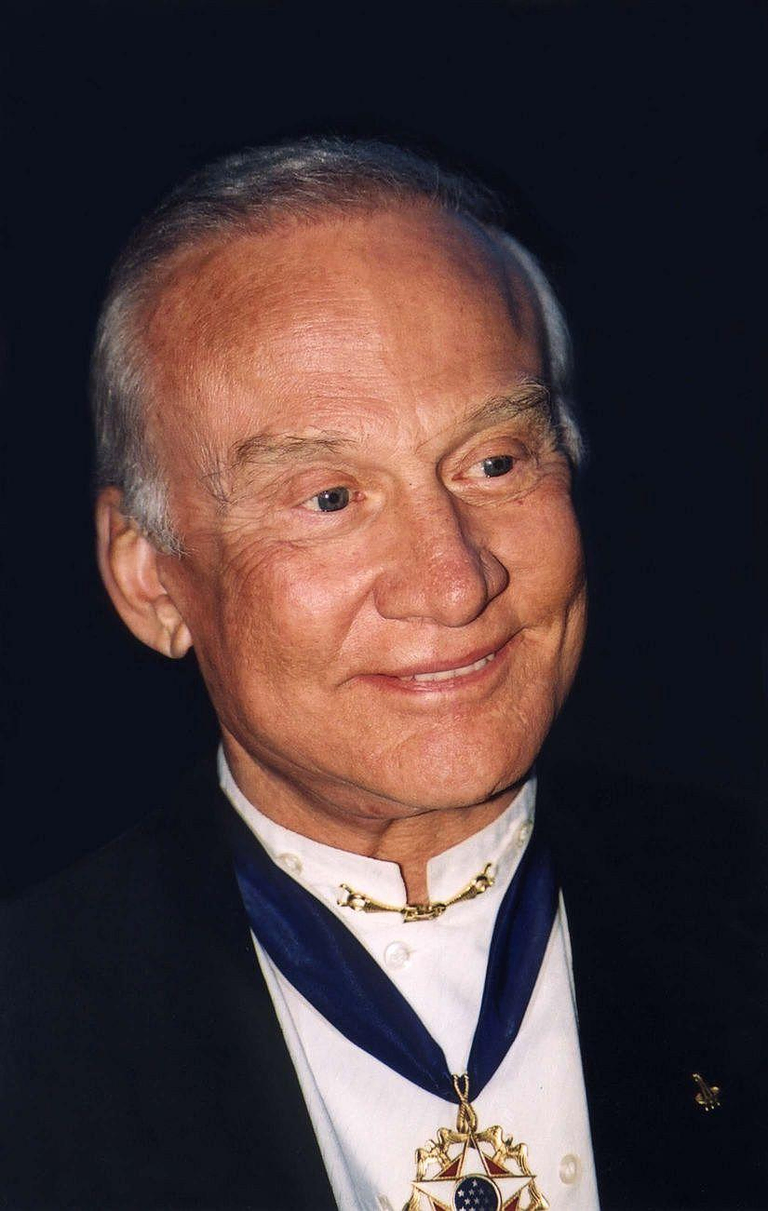 Buzz Aldrin in 2001, wearing a medal