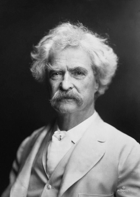 Portrait of Mark Twain in 1907
