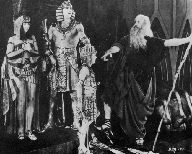 A scene from The Ten Commandments (1923)